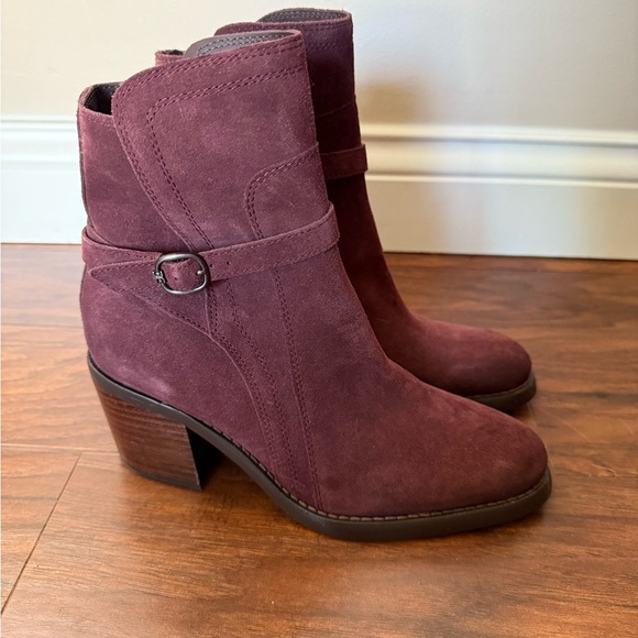 NWOT Sam Edelman Maroon Ankle Booties with Buckle Detail-Size 6 - Picture 4 of 13